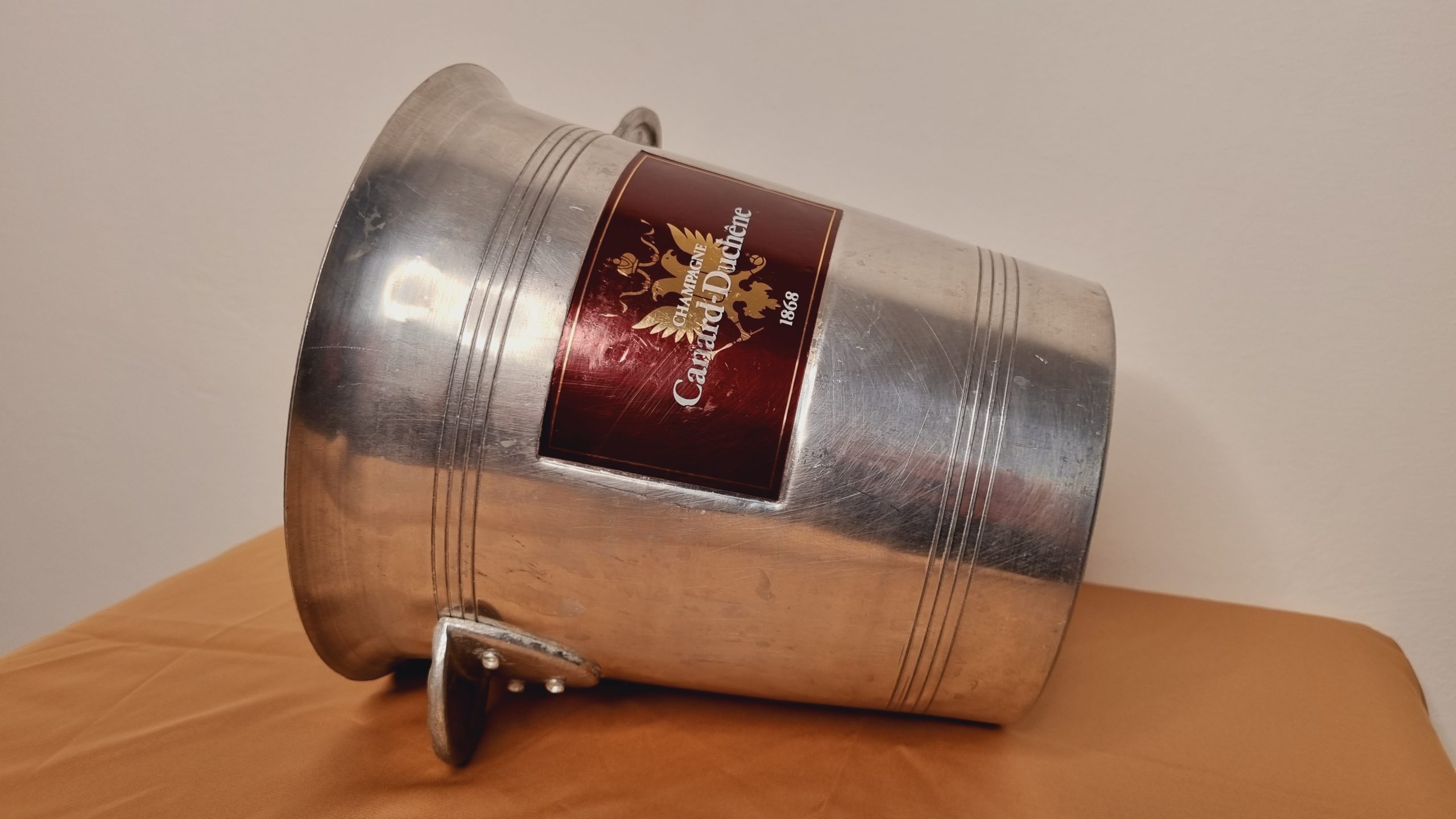 ELADVA – Canard-Duchêne Champagne vintage jeges vödör – 18.000.-Ft