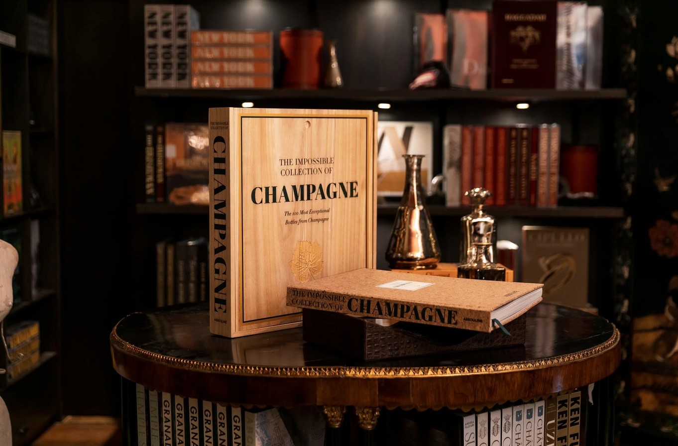 SOLD / ELADVA – Enrico Bernardo – The Impossible Collection of Champagne – Óriás könyv az Assouline kiadótól – 545.000.-Ft