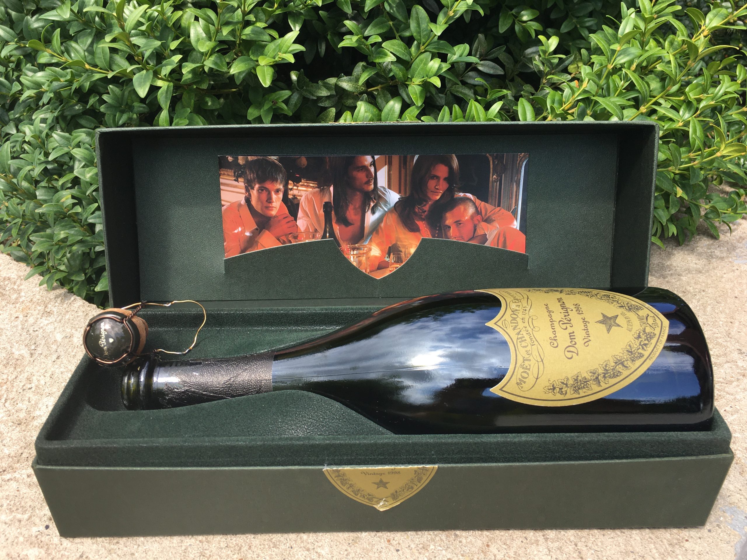 SOLD / ELADVA – Dom Pérignon – Moët & Chandon Champagne Vintage 1998 – palack, dugó, doboz – 23.500.-Ft
