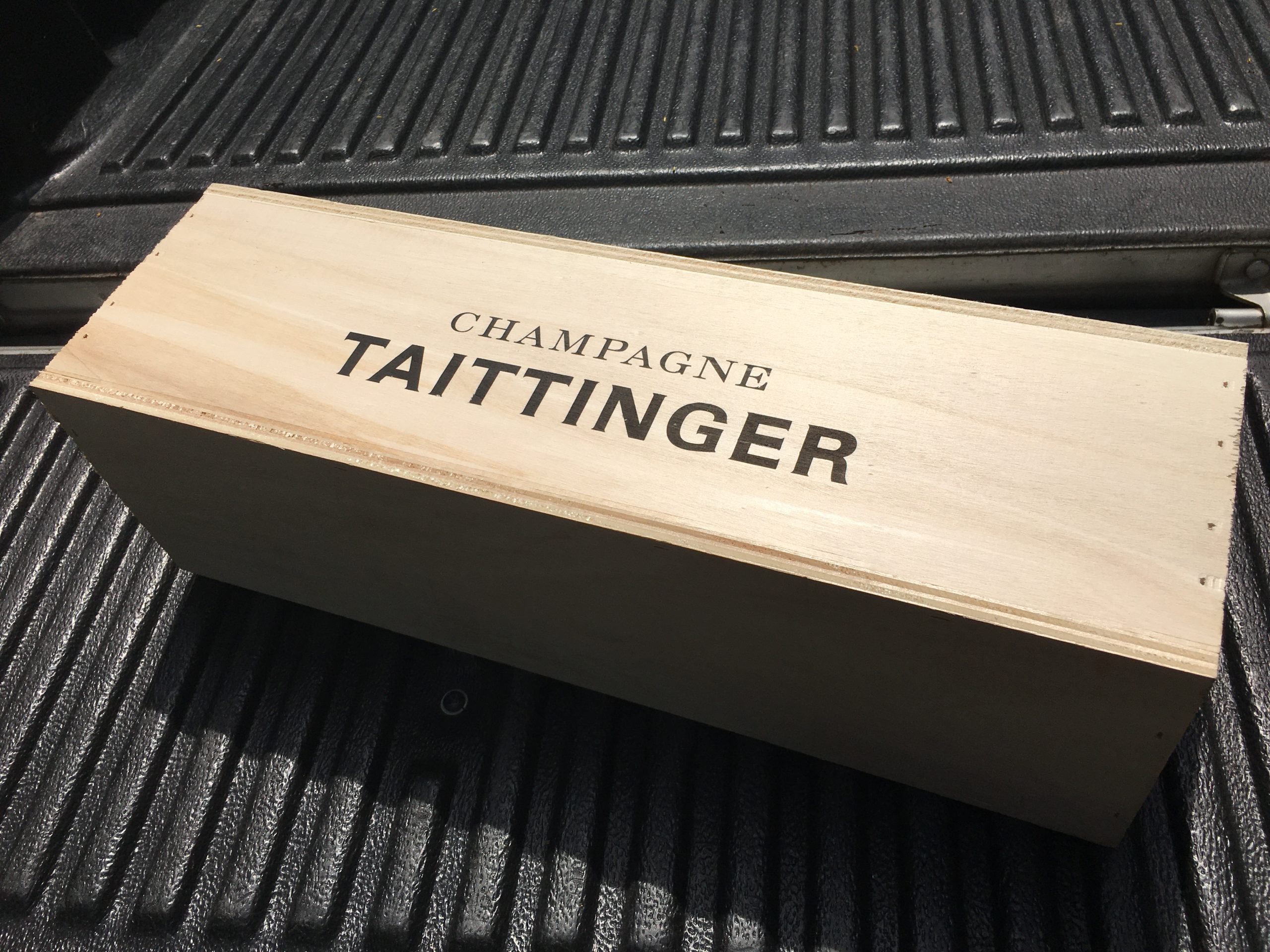 Taittinger Champagne Jeroboam x 3L faláda – 22.800.-Ft