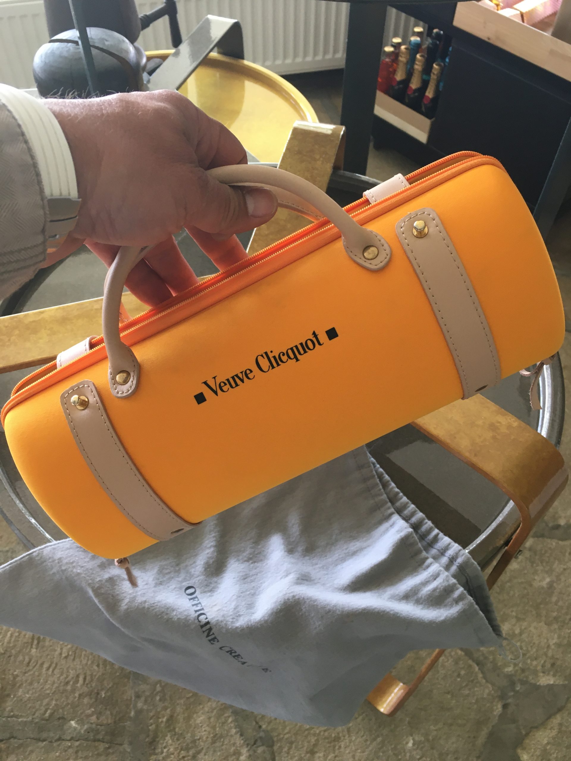 Veuve Clicquot City Traveller táska – 47.600.-Ft