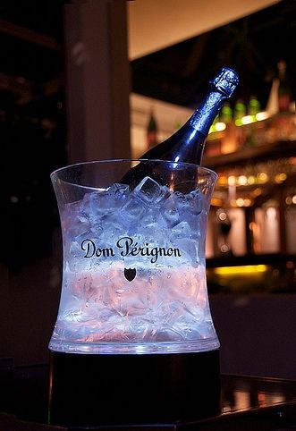Dom Pérignon Champagne magnum pezsgőhűtő Moët & Chandon Millésime – 81.900.-Ft
