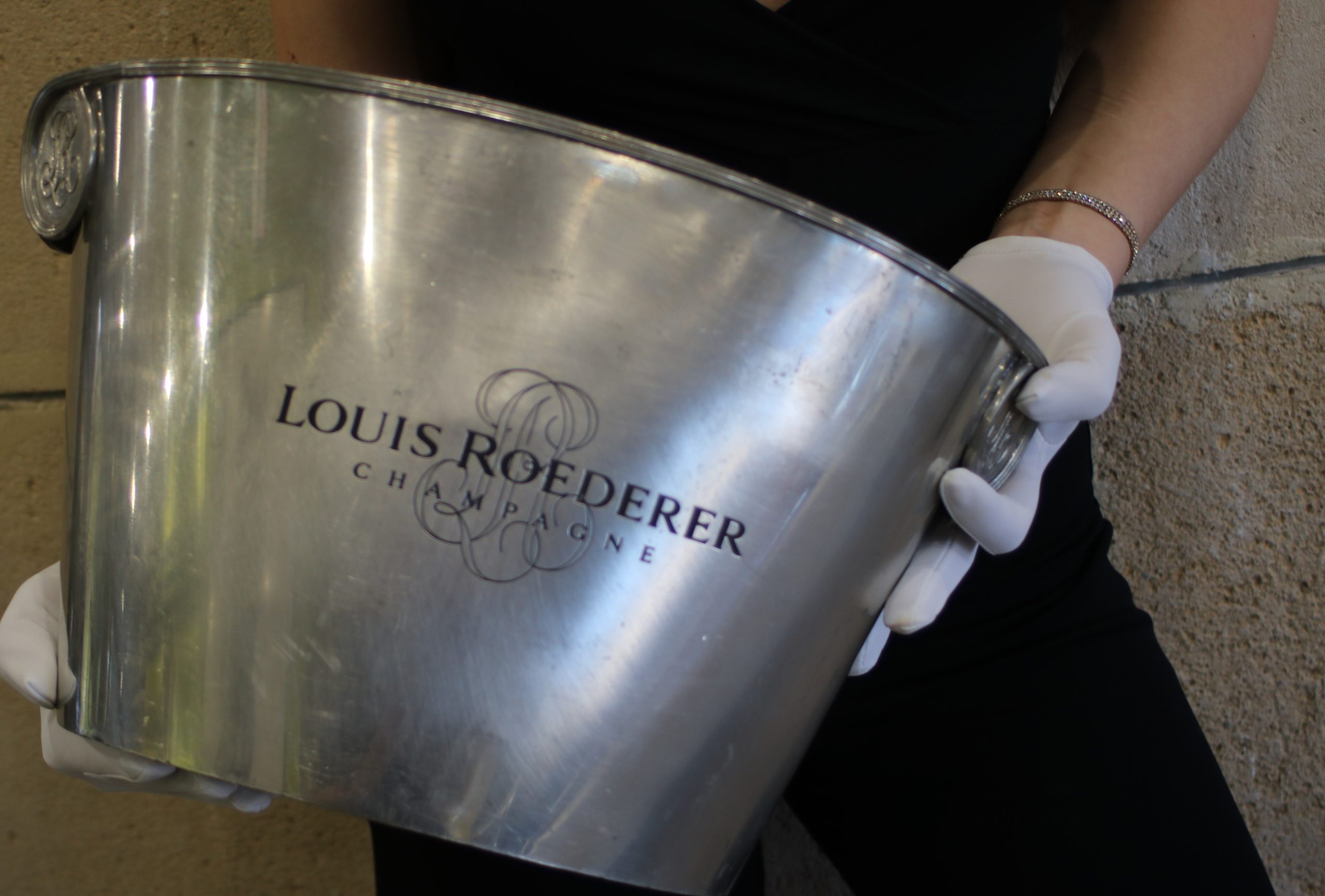 Louis Roederer Champagne vintage négypalackos pezsgős jégkád – Orfèvrerie d’Anjou ónöntvény – 276.500.-Ft