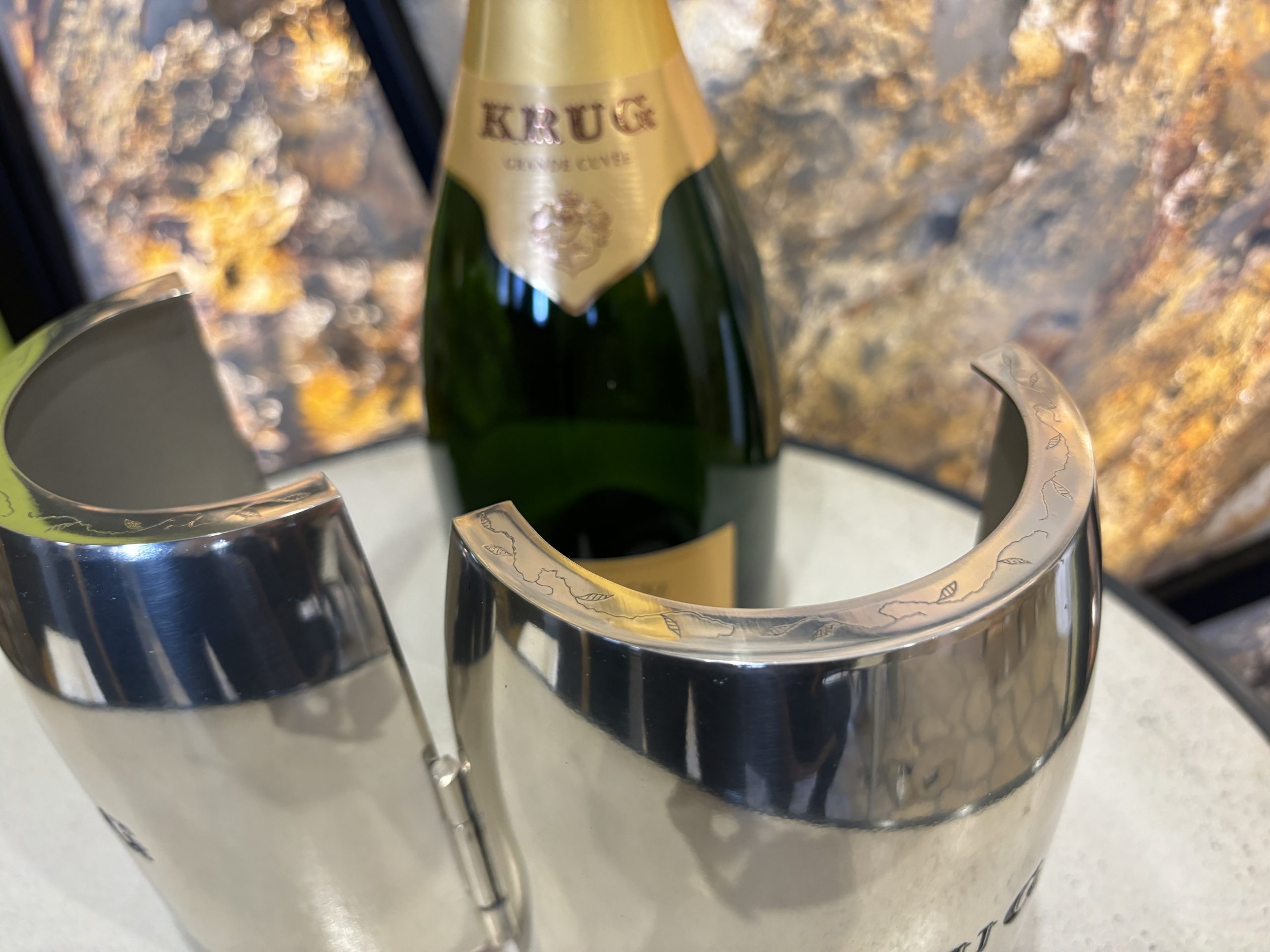 KRUG Champagne –  Francia ónöntvény – Cseppmentes pezsgőhűtő – 97.500.-Ft