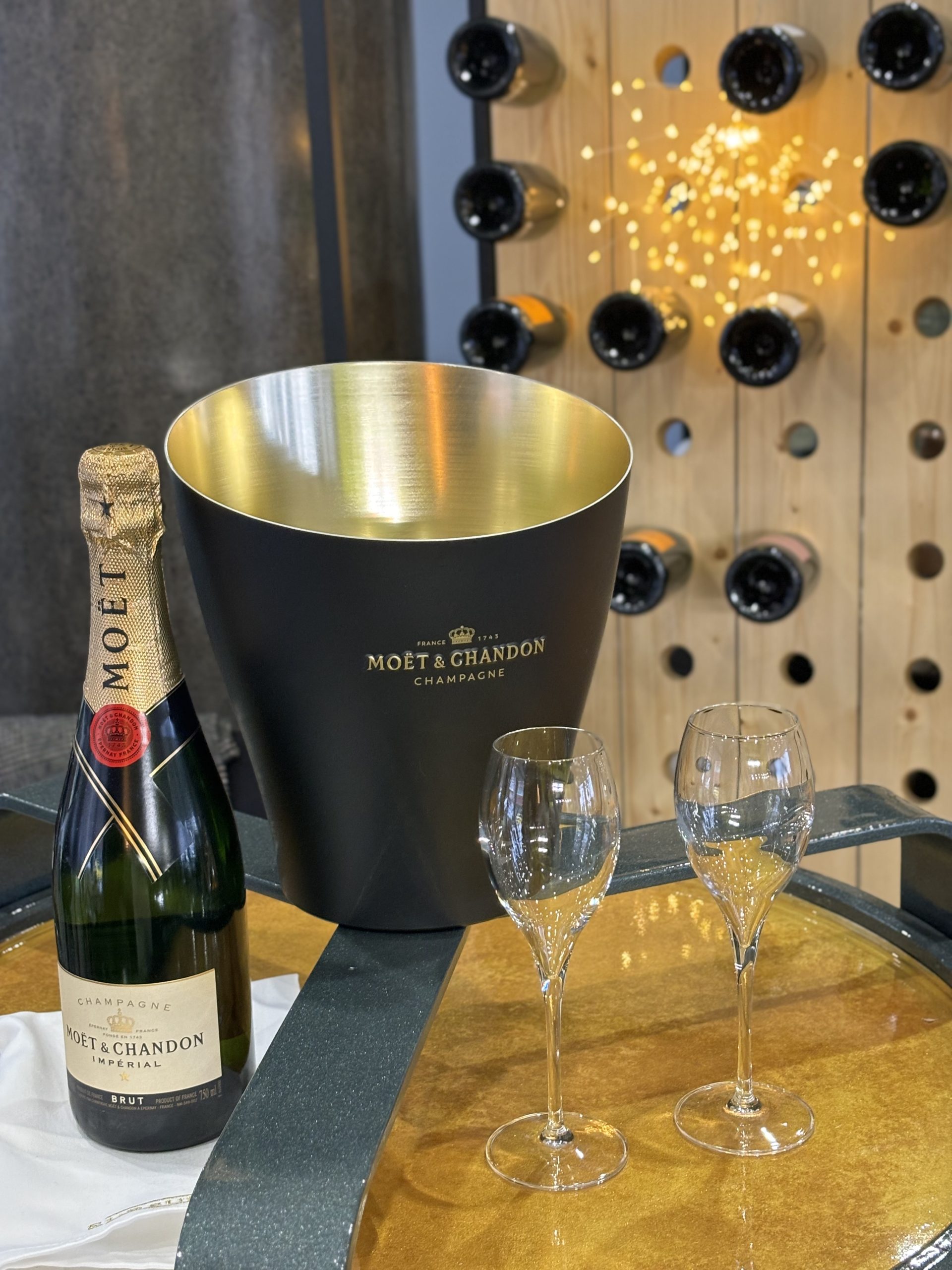 Arany-Fekete – Moët & Chandon Champagne pezsgős jégveder – 39.800.-Ft