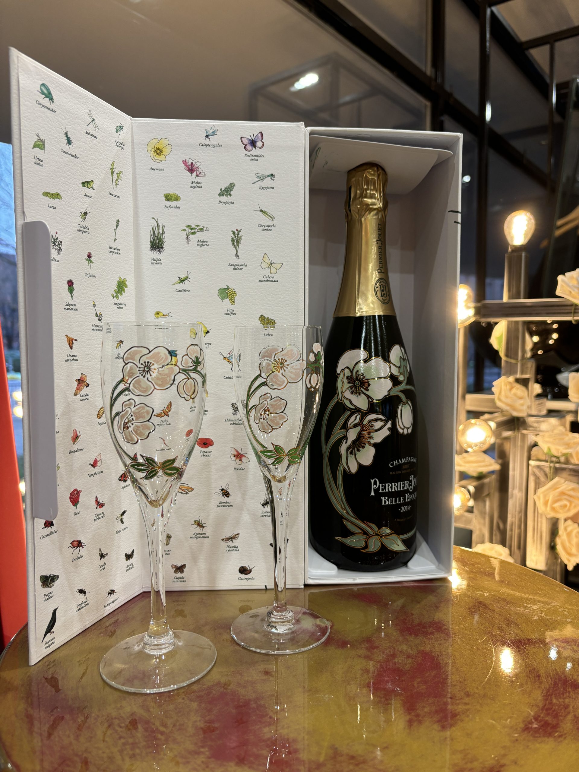 Perrier-Jouët Belle Epoque Champagne Millesimé 2014 díszdobozban 2 ajándék pohárral – 72.400.-Ft