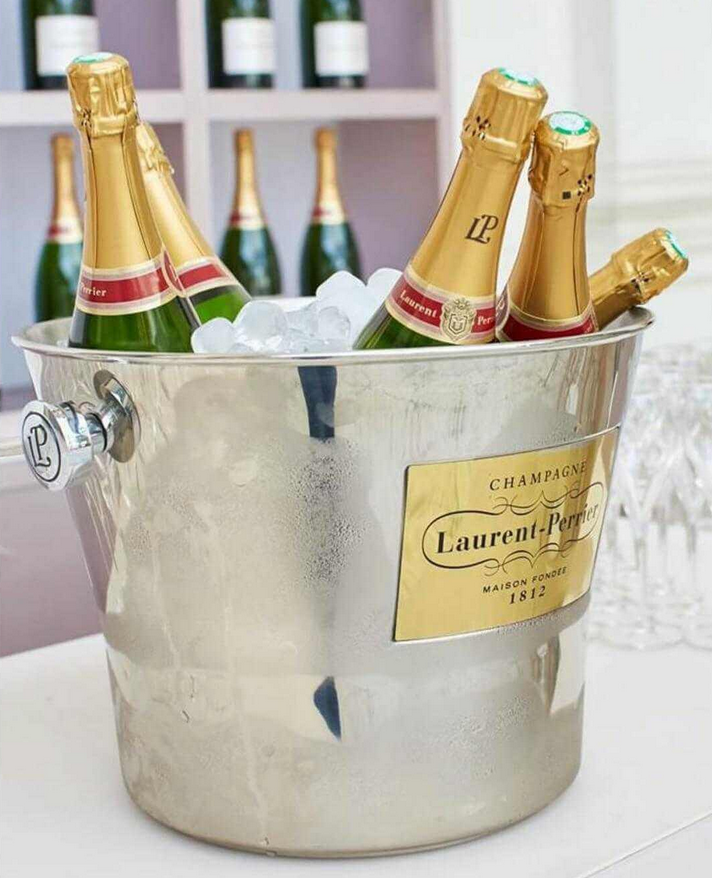 SOLD / ELADVA – Hatalmas Laurent-Perrier Champagne 7 normál palackos jégveder bőr díszítéssel – 130.400.-Ft