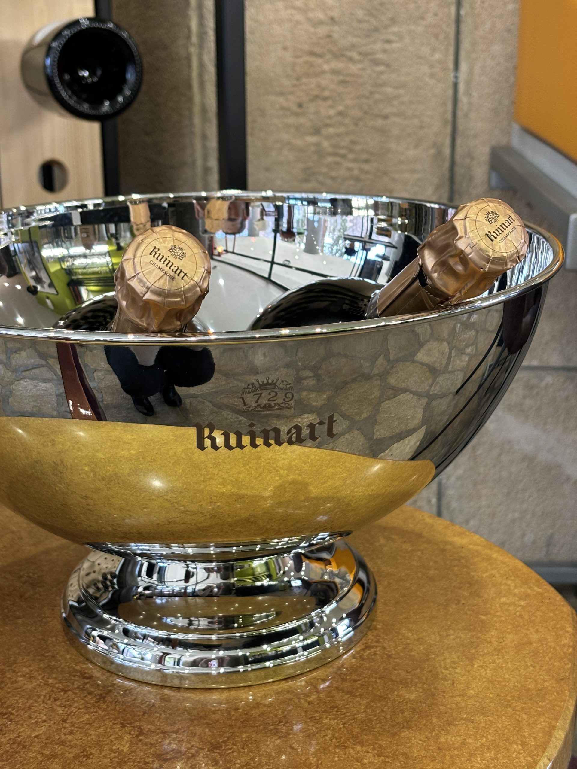 SOLD / ELADVA – A Ruinart Champagne – Aphrodite elnevezésű pezsgőhűtő jégtálja – 114.800.-Ft