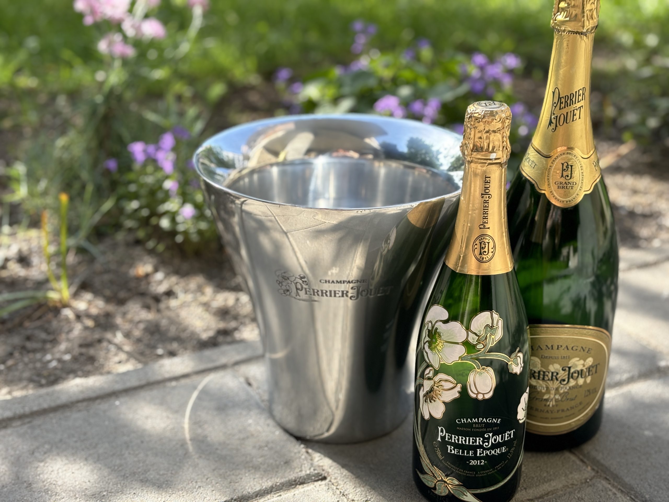 Perrier-Jouët Champagne ónöntvény pezsgős jégveder magnum palackokhoz tervezte Eric Berthes – 137.500.-Ft