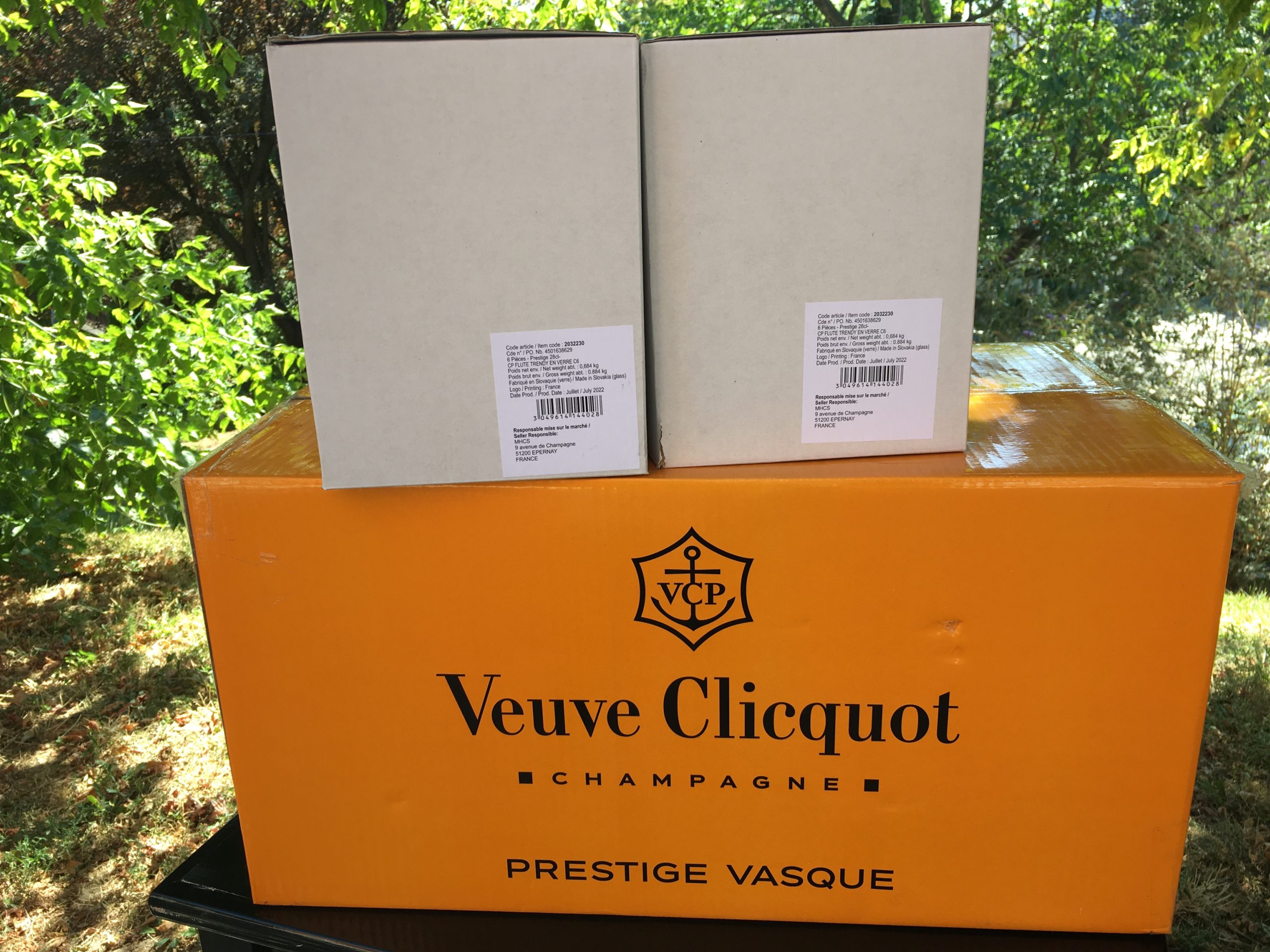 Veuve Clicquot INOX fém Prestige Vasque XXL jégkád + 12 VCP sárga szárú kristály pezsgőspohár – ELADÓ