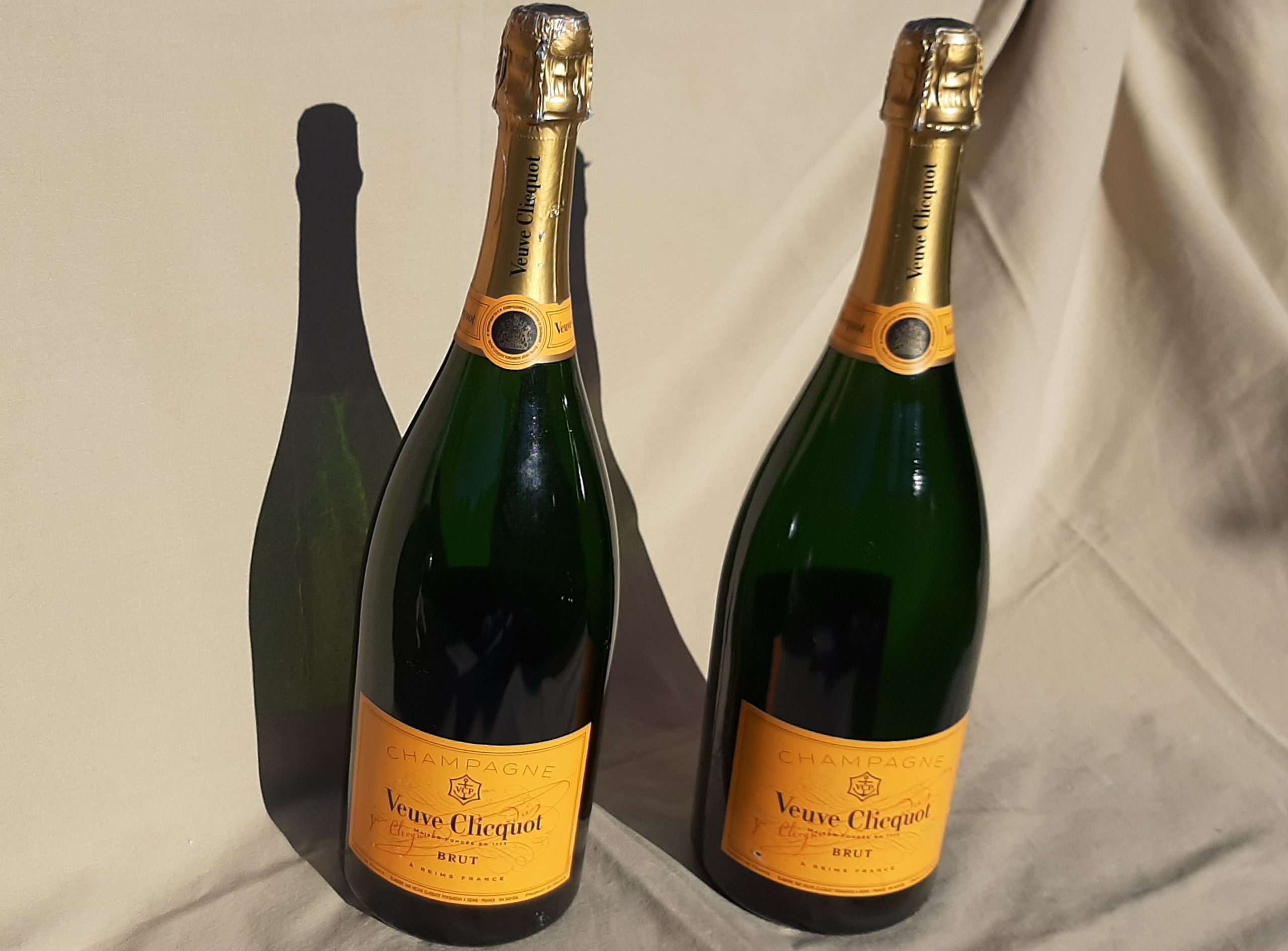 Veuve Clicquot 1,5L Magnum Dummy palackok párban – ELADÓ