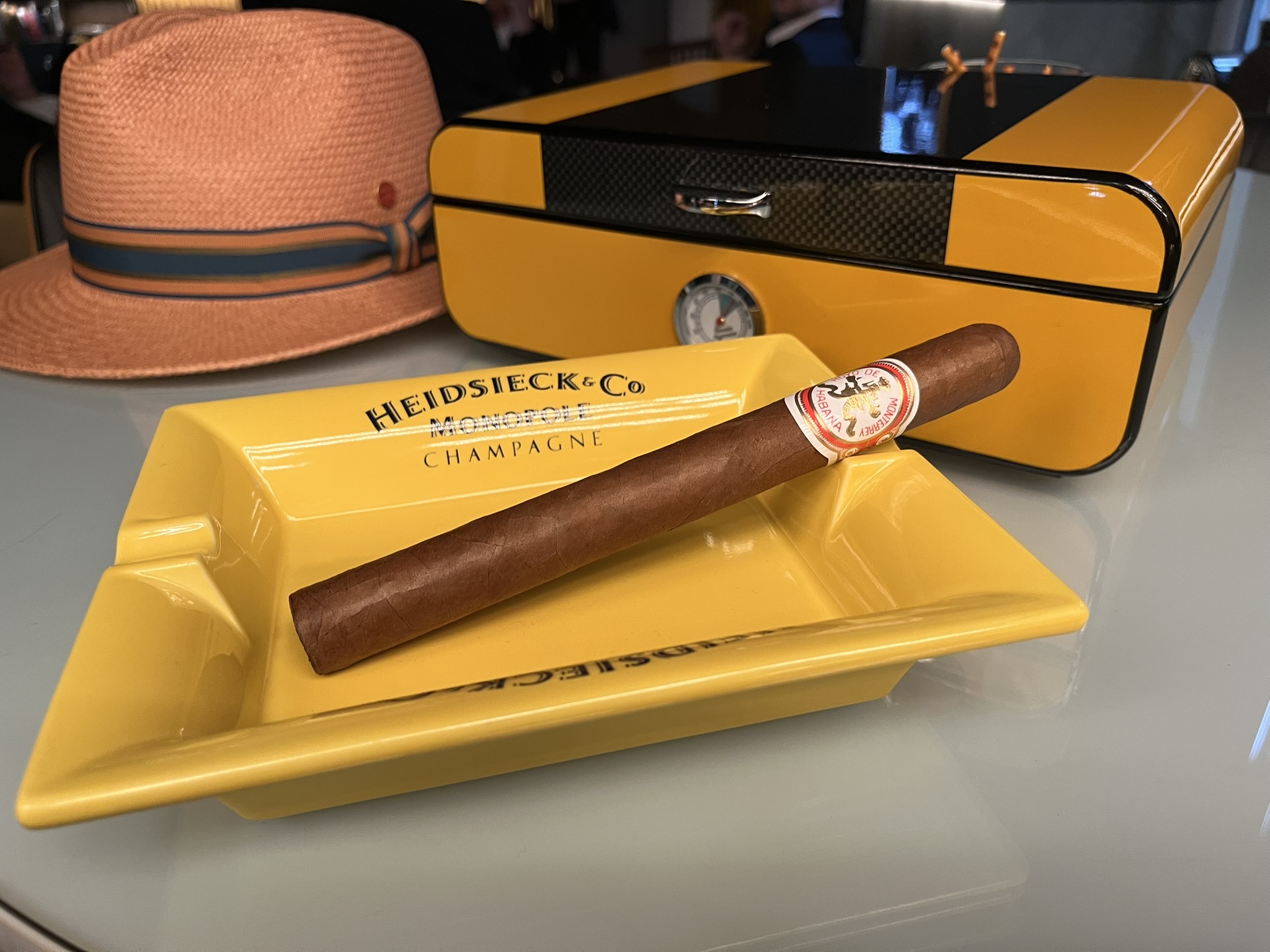 Heidsieck & Co. Monopole Champagne porcelán szivar hamutartó a Blue Top sorozatból – ELADÓ