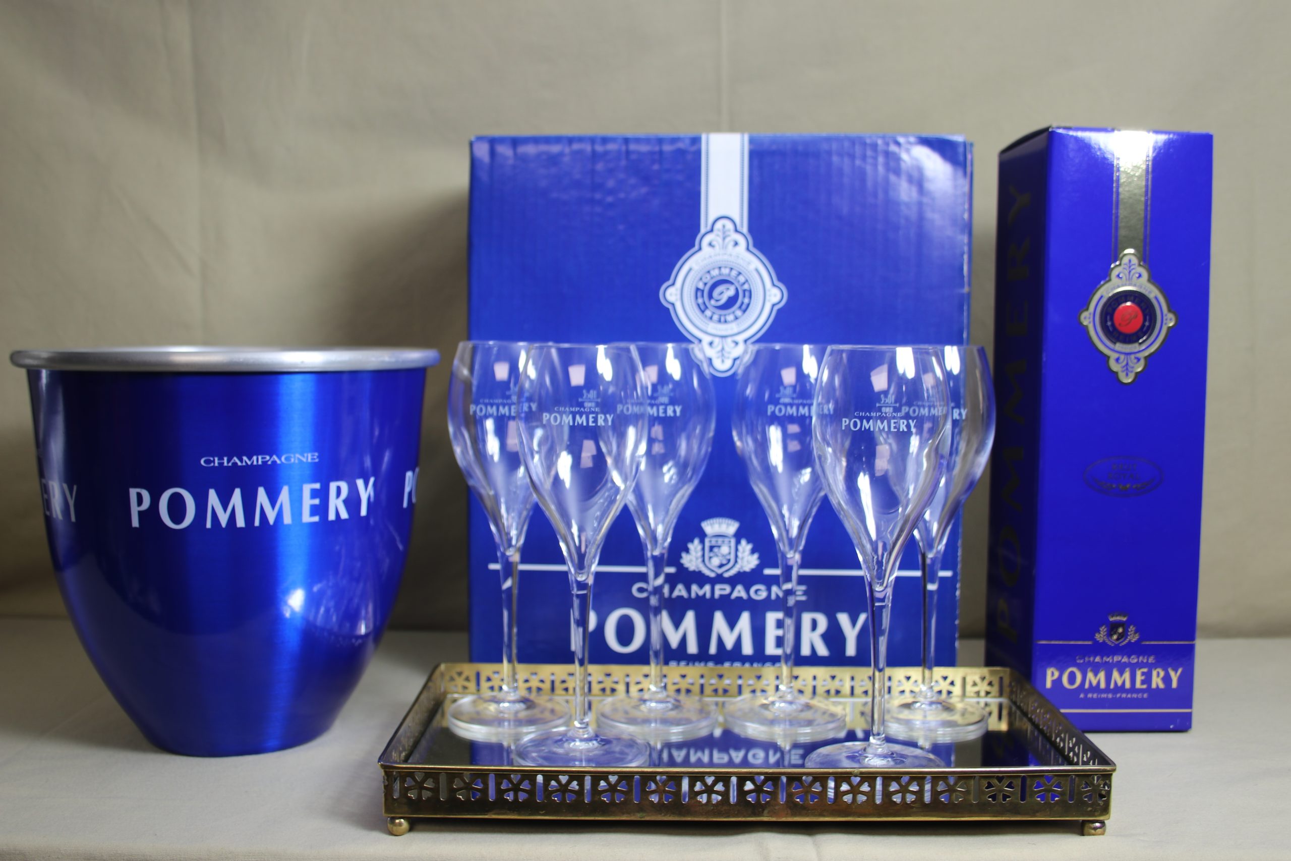 Pommery Champagne jégveder 6 pezsgőspohárral – ELADÓ