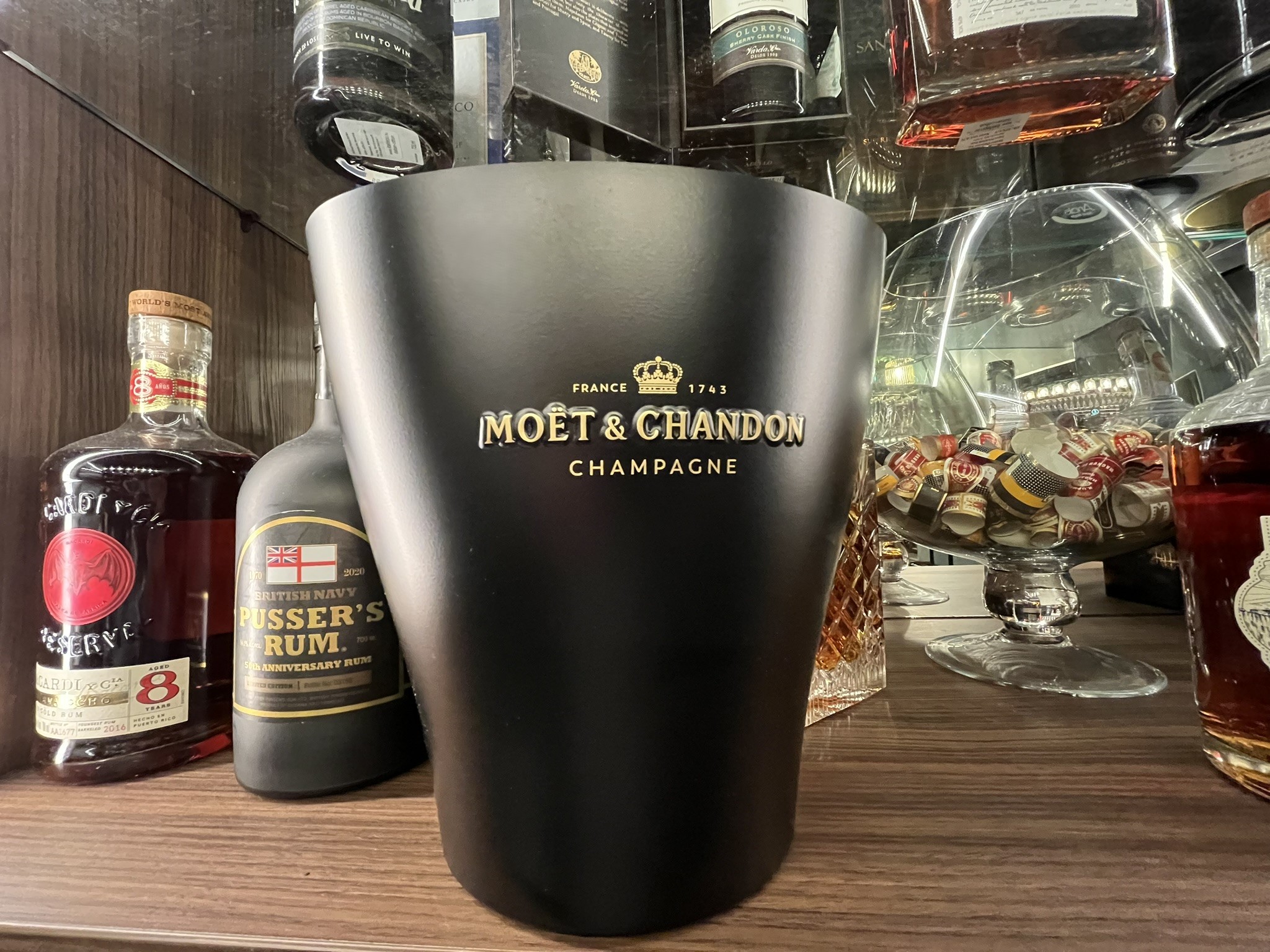 Limitált kiadású arany fekete Moët & Chandon jégveder – ELADÓ