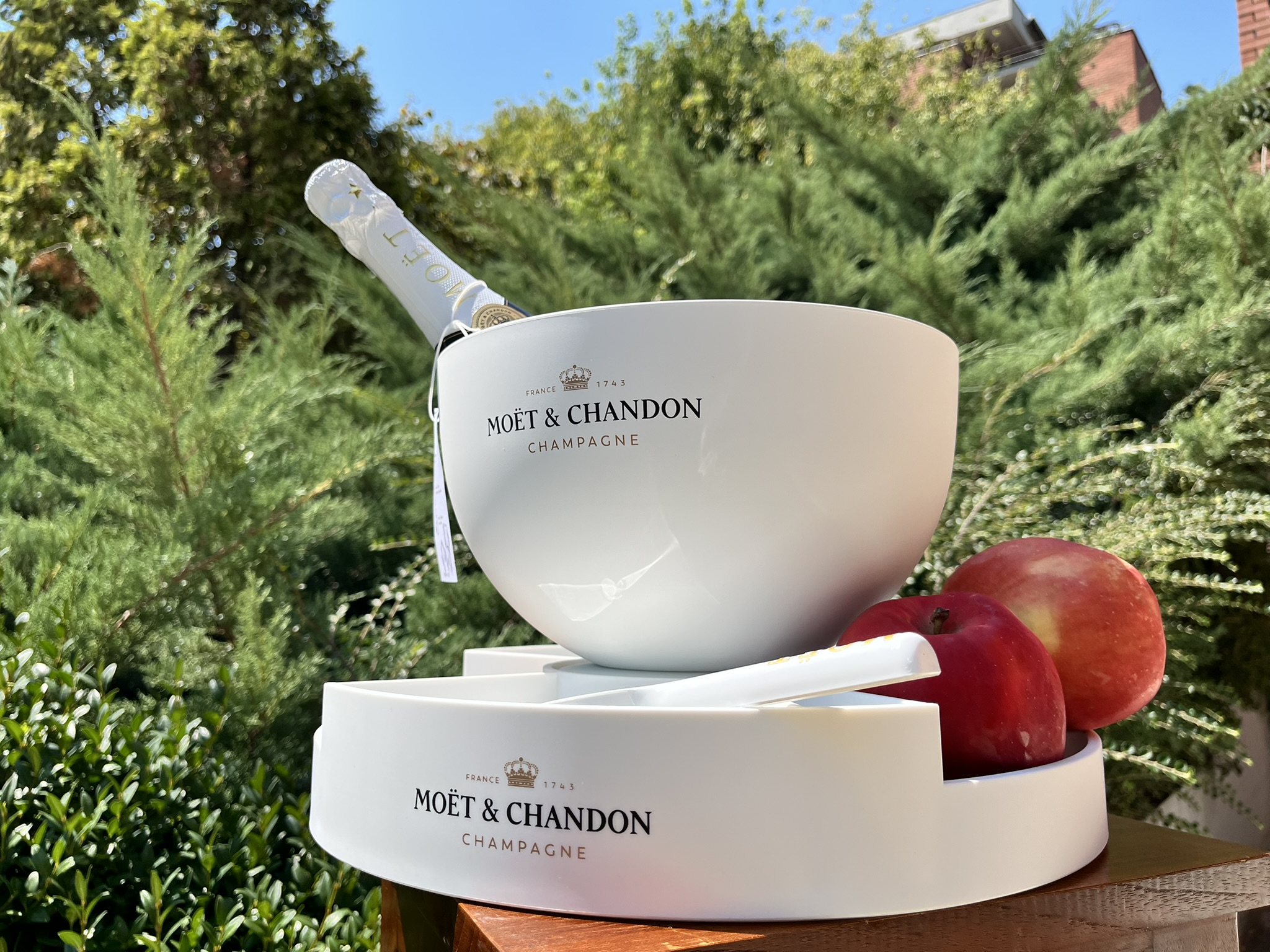 Moët & Chandon Tapas Party – Great Bubble Prestige pezsgőhűtő jégtál tapasztálcával – ELADÓ