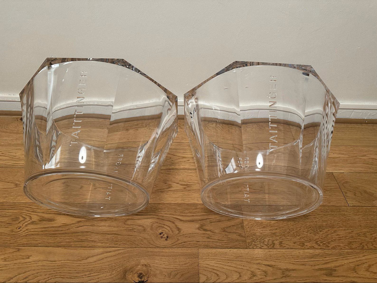 SOLD / ELADVA – 2 db TAITTINGER Champagne Diamond 6 palackos jégmedence pezsgőhűtő – bári felszerelés, party kellék – 87.700.-Ft