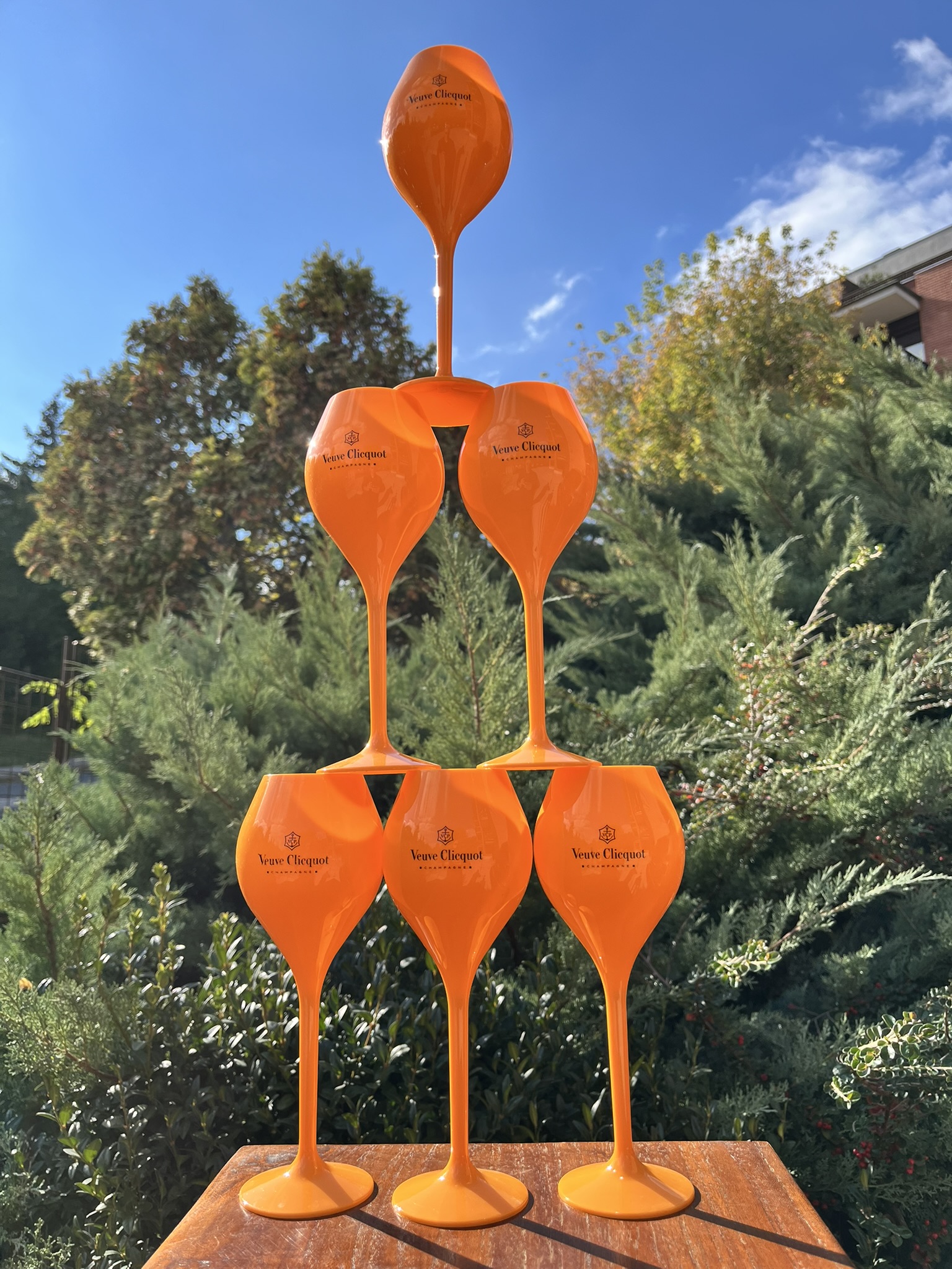 Veuve Clicquot Ponsardin party poharak – sárga kiadás, 6 darabos szett – ELADÓ