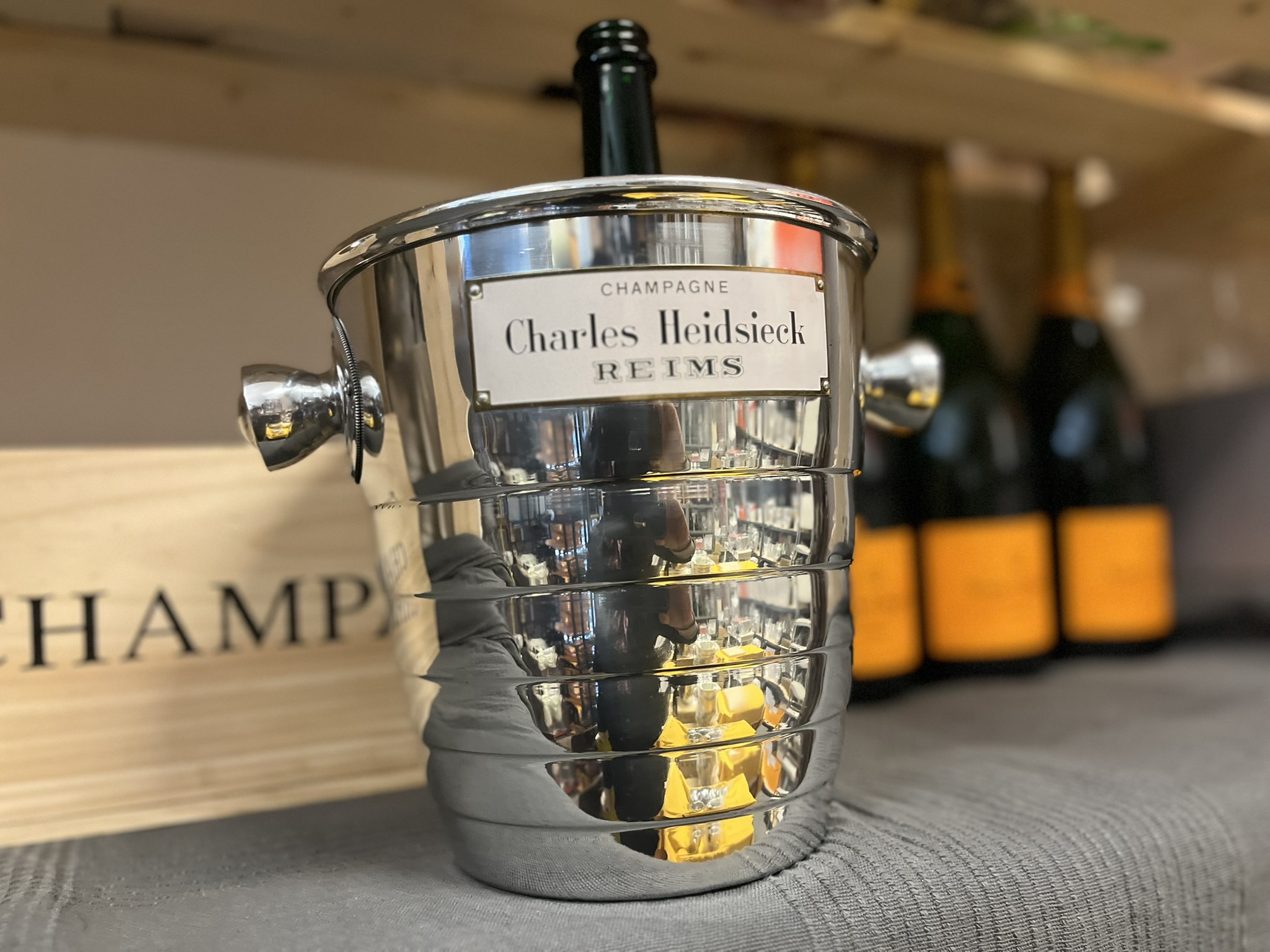 Charles Heidsieck alumínium pezsgőhűtő – 1970-es évek, Art Deco stílus, kiváló állapot – ELADÓ